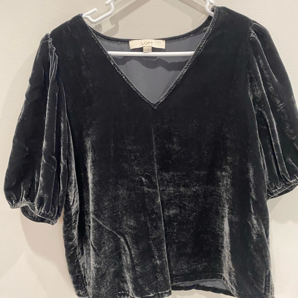 LOFT Dark Grey Velvet Women's Blouse in Size Medium NWOT